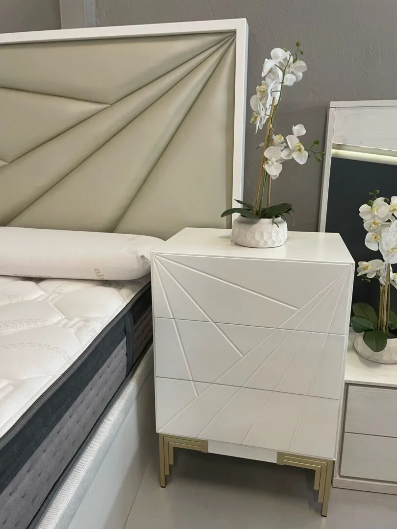 Cabecero + 2 mesitas Franco Furniture ¡Última unidad! - Imagen 2