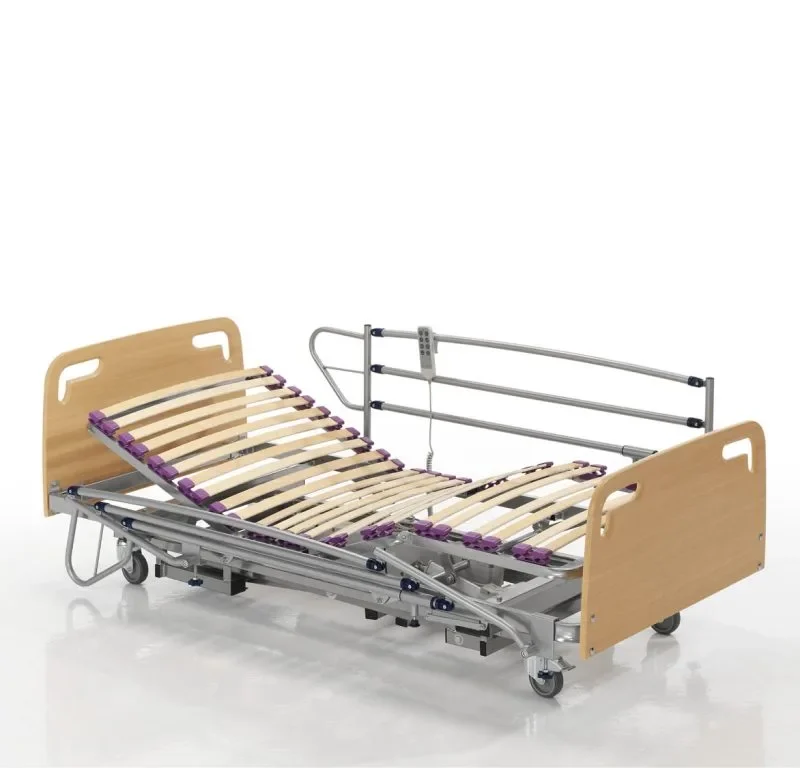 Cama geriátrica con carro elevador